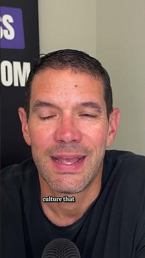 How to Align Your Team Around a Clear Purpose (The Golden Thread Strategy)