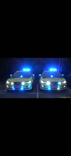 Cheshire police’s x2 marked 2022 Volvo v90 both giving an emergency light demonstration they are used by the roads crime unit #policeoftiktok #ukpolice #trafficcops #volvov90 #moterwaypolice