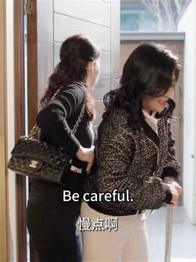 3.5M views · 49K reactions | Husband and wife kiss passionately 丈夫与妻子的深情吻 Drama：she may not be cute Welcome to my channel! #不可爱的她 #shemaynotbecute | C-drama guide | Facebook