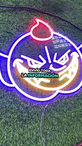 ¡Estos carteles pueden transformar una pared o mesa aburrida en un espectaculo de luces!. Para tu hogar o negocio 🥳💖 - #neon #espejoled #emprendimiento #emprender #cuadros #neonflex #trabajodesdecasa #electricidaddomiciliaria | HazdeLuz