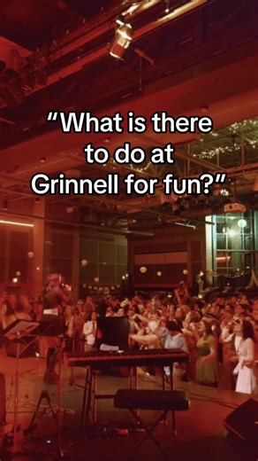 Dance the night away 🌟💃🪩 #grinnell #college #collegelife #dance #halloween #fyp