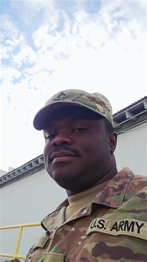 This Army life is Crazy, and it got me missing my Bab I used to date a Beauty Queen...but now I date my M16#usarmysoldier #Familyhousetravelntour #nigeriantiktok🇳🇬 #ghanatiktok🇬🇭🇬🇭🇬🇭🇬🇭