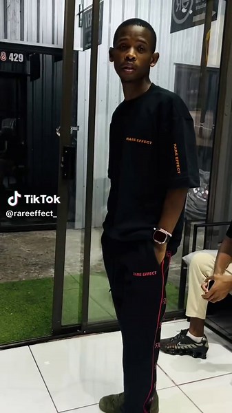 Daily shopping experience with Rareeffect 🙏🏾🙏🏾 #drakechallenge #fyp