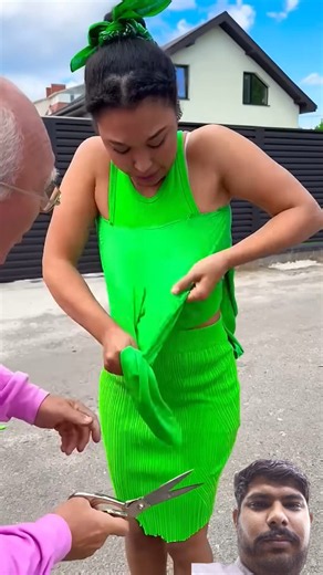 Smart Fashion Hacks to Fix Torn Clothesby 123GO! GOLD 👗 🧵