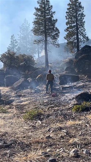 You might notice some smoke in the air along HWY 108 toward Pinecrest as Stanislaus crews burn hand piles above the Pinecrest Dam as part of prescribed burning operations this week.It’s always a good idea to check the air quality before outdoor recreation. Below are links for more resources to help make yourself smoke ready! USFS Smoke Ready: https://www.fs.usda.gov/detailfull/stanislaus/home/?cid=FSEPRD1154020 AirNow: https://airnow.gov/ Purple Air: https://map.purpleair.com/air-quality-standar