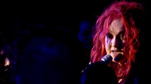 «Time After Time» es una power ballad interpretada por la cantautora estadounidense Cyndi Lauper, co-escrita por Rob Hyman, incluida en su álbum debut de estudio She's So Unusual (1983). | Videos Musicales Solo En Hd