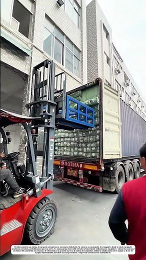 Carga de Mercancías: Proceso de Empacado en Contenedor