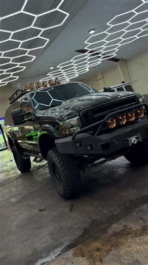 Ceramic tint installation on ford excursion. #autodetailing