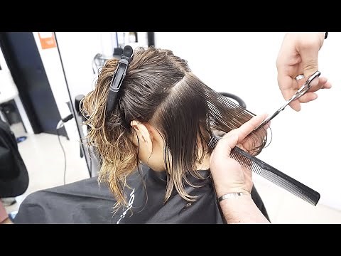 SUPER HAIRCUT - SHORT BLONDE BOB CUT FOR CURLY HAIR