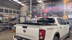 Installed on this Nissan Navara Pro4x! 💪💪💪 PRO-LIFT TAILGATE ASSIST. A must have accessory to keep you and your family members safe from that heavy tailgate! Prolift Features: > Easily open and close tailgate with just 1 finger > Easily unload and load your items to your pickup > Keep your kids safe when they accidentally open it > Keep your wife happy because its not heavy! > Enjoy driving your pickup truck more! > 3 years warranty > free installation > no drillings Available for: Hilux, Np3