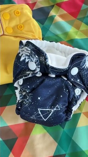 Cloth Diaper Guide: Pocket Diapers vs All-in-Ones (What’s the Difference?) Rumparooz vs. Lil Joeys