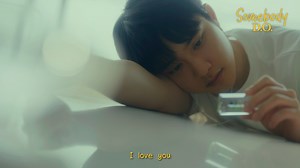#DO(D.O.) #Somebody #短版上字MV D.O.時隔2年2個月的最新主打〈Somebody〉！ 講述期盼遇見某個人能接受自己真實模樣而非外在形象的故事 公認好演技的D.O.與演員李在仁在MV中一同飆戲 演繹偶然相遇的男女漸漸走近彼此的故事 帶給觀眾彷彿觀賞青春電影般的青澀心動💗 #親簽專輯 #贈獎活動 火熱進行中🚪 https://ppt.cc/fKcakx - ▼D.O.第二張迷你專輯《期待》數位點聽＆官方代理進口版購買 ➡ https://avex-taiwan.lnk.to/D.O.-the2ndmini - #DO(D.O.) #디오 #EXO #엑소 #weareoneEXO #기대 #디오_기대 | avex taiwan