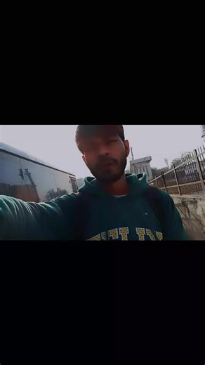 PRÂPHÛL_VLÔG on Instagram: "Just do it 💪😂 Follow @vlogr_praphul @impraphulroy #vlogar_praphul #explore #viral #fyp #vloging"