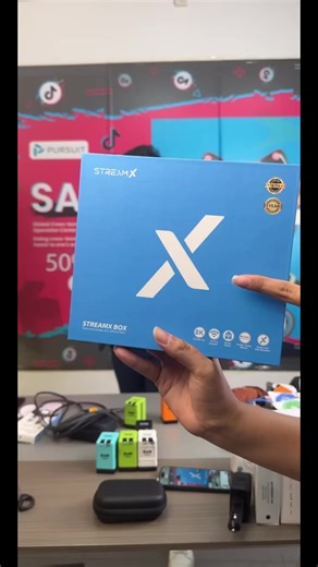 streamx BOX Android 14 Device Play Games H728CPU Mali G57 GPU 8K Dual-System TV Game Box Android 14 4GB RAM 32GB Storage 4K 8K Plug-and-Play Console with Dual Wireless Controllers for Seniors Children