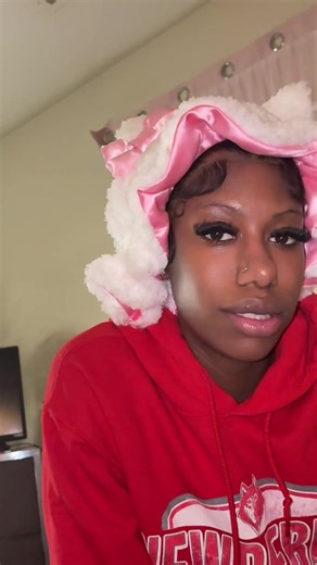 Best Big Head Friendly Bonnet Review