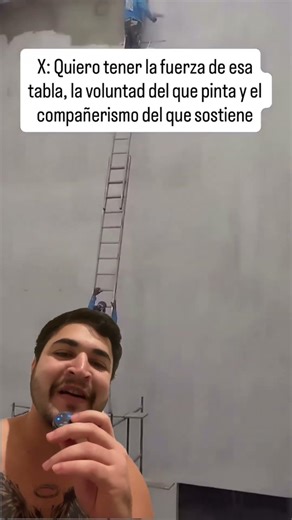 o capeta tem a foto desse cara tatuada no braço kkkk