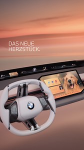 Auf der CES 2025 wurde die Zukunft des Fahrerlebniss mit dem neuen Panoramic iDrive vorgestellt. Ab Ende 2025 gibt es dieses innovative Anzeige- und Bediensystem in allen neuen BMW Modellen: Head-Up-Display über die gesamte Breite, personalisierbare Widgets, intuitive Touch- und Sprachsteuerung und ein 3D-Head-Up-Display für Navigation und Assistenz. Willkommen in der nächsten Generation des Fahrens! 🚗✨ #BMW #CES2025 #Innovation #iDrive #NeueKlasse | BMW München