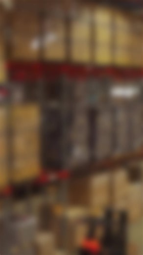 Up to 255m/s from this super portable and versatile blower 🍃 ⬇️CHECK IT OUT⬇️ https://www.tradetools.com/milwaukee-m18-brushless-cordless-high-speed-blower-skin-m18blhsb0 | TradeTools