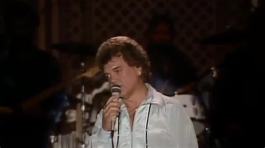 Conway Twitty’s Soul-Stirring Classic – Why Me Lord | Evergreen Echoes Ensemble