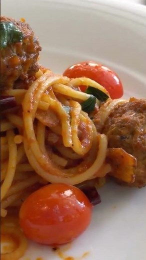 كيف يتم تصنيع المعكرونة السباغيتي داخل المصنع – Spaghetti Factory