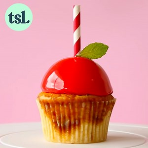 🍎 Satisfy your sweet-tooth with The Scran Line's candy apple cupcake! | The Scran Line