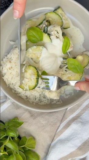 Zucchini Hähnchen mit Reis aus dem Airfryer