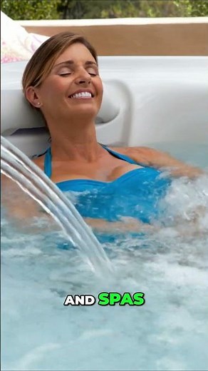 Saltwater vs Chlorine: Which is actually better? #shorts #hottub
