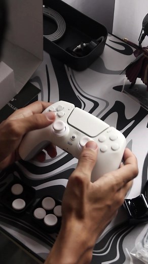 Elevate your gaming experience with Hex Gaming’s cutting-edge controller! Huge thanks to @HexGaming 🔥🎮 . . . . . . . . . . . . . . . . . . . #hexgaming #hexcontroller #controller #gaming #desk #desksetup #gamingsetup #gamingcontrollers #aesthetic #minimal #whiteversion #minimal