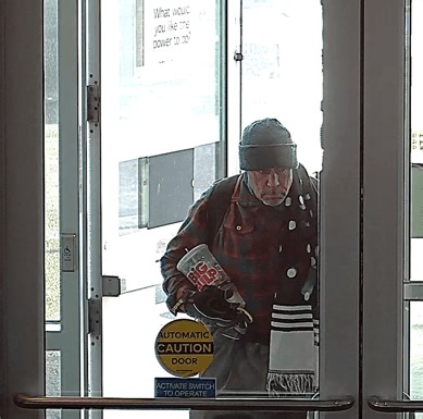 FBI offers reward for information on Albuquerque bank robber