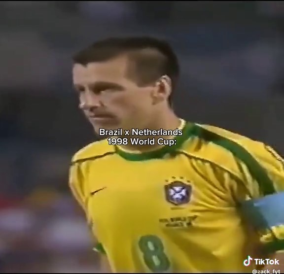 Brazil vs Netherlands 1998 World Cup: Confusion between Ronaldo and Ronaldinho