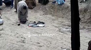 22 reactions · 15 shares | Bashir ah khtana s, o mamdan khatna ro laden Chodarooa. Recently his house totally damaged due to massive fire.all his belongs were gutted. | Azaan e Kashmir | Facebook