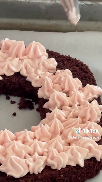 10-Year-Old Birthday Cake Ideas | Fun Baking Tutorial