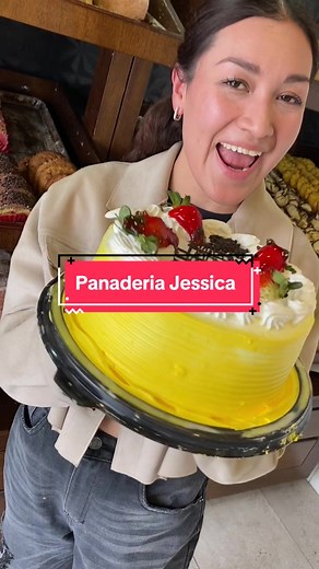 Nos venimos de Tour Gastronomico en Villas de Guadalupe a una de las panaderia y pasteleria mas ricas y tradicionales de #Zacatecas 🥐☕️🤠