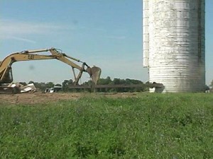 100 Year Old Silo Demolished