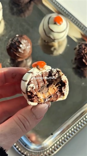 katie on Instagram: "dark chocolate candy truffles 🐈‍⬛ 3 ingredient truffles with endless variations !!! went wild ordering all my favorite candy on @doordash & by the time they were done chilling, I was ready to roll & dip. this would even be fun little crafty do together with your girls ✨ #DoorDashPartner"