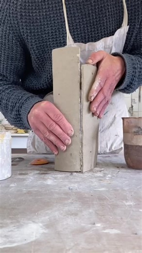How to make a slab pot ❤️ ••• Follow @craigunderhill7 for more! | The Ceramic School