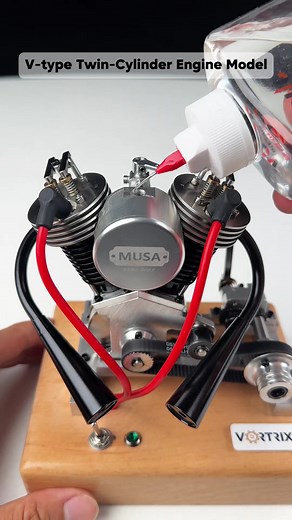V-type twin-cylinder engine model #enginemodel #vortrixe #diy #fyp #v2