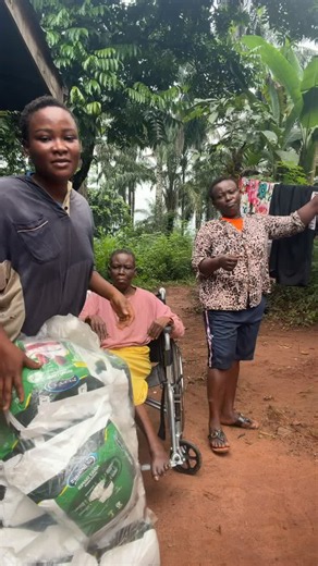 I always cry seeing my mom on this condition😭#beautiful #sickmom #dementia #beautiful ##africa