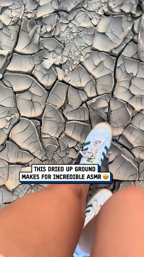 I never thought a drought would make the best ASMR 💦🔊 #asmr #satisfying #midwest | UNILAD Tech