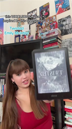 ONE SCENE. Emily i LOVE you. warning: slow burn. #booktok #emilymcintire #author #kindleunlimited #romancebooks