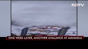 Video: Huge Avalanche Hits Nepal's Manaslu Base Camp |