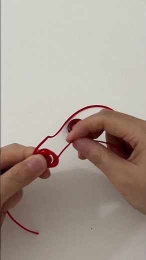 DIY Agate Circle Pendant, Easy Knotting Tutorial to Create Unique Handmade Jewelry #diy