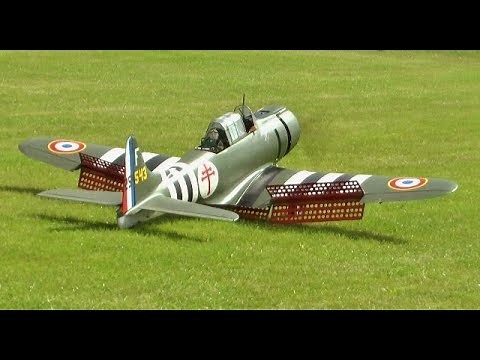 DOUGLAS SBD DAUNTLESS RC DIVEBOMBER LOW & FAST "LEGENDARY FIGHTERS " - WILLIS WARBIRDS - 2017