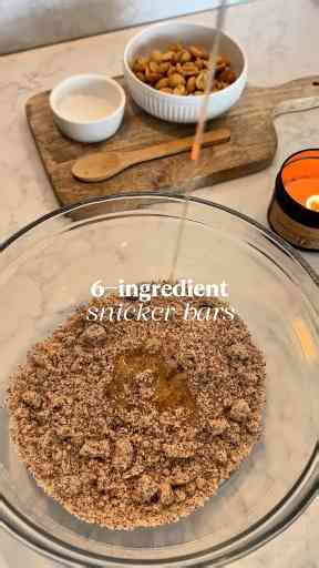 Quick & Healthy Snicker Bars with 6 Ingredients