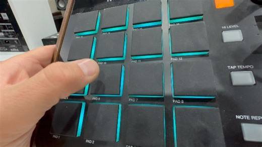 Watch Honest review of Akai MPD 226 on Amazon Live