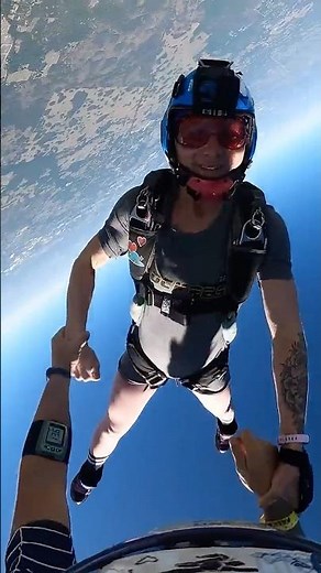 2way freefly with Kristie at Skydive City Zhills FL