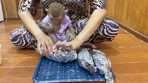 20K views · 1.1K reactions | Nauqhty Queen Jaila Help Mom Wrappiing Potato For Roasting | The Judy Family | Facebook