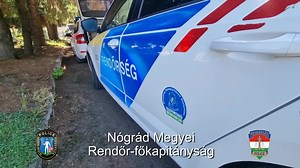 Kutya egy nap volt Balassagyarmaton szerdán. 🐶 Kollégáink szolgálati kutyáikkal fegyelmező, ügyességi, illetve őrző-védő feladatokat gyakoroltak. Mivel az eltűnt személyek felkutatásakor a rendőrség gyakran együtt dologzik az Ipoly Különleges Mentőegyesülettel, ezért ők is velünk kutyáztak. 🐾👮 | Magyar Rendőrség