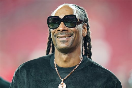 Grand opening of Snoop Dogg’s 1st Long Beach storefront postponed over safety concerns