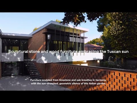 171.300 square meters Italian minimalist courtyard residence furniture.